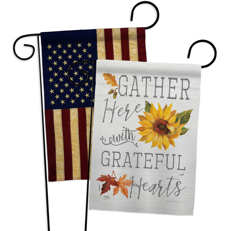 Drapeau de jardin en polyester 18,5 po x 13 po Grateful Hearts