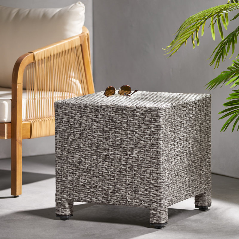 PUERTA ACCENT TABLE