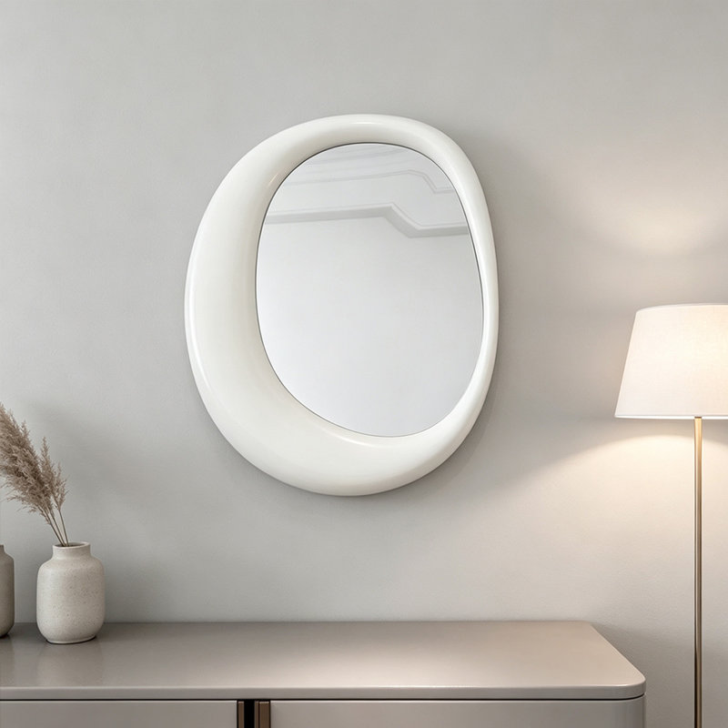 Miroir mural asymétrique en bois manufacturé, H 31,89 po x L 27,56 po, Blanc