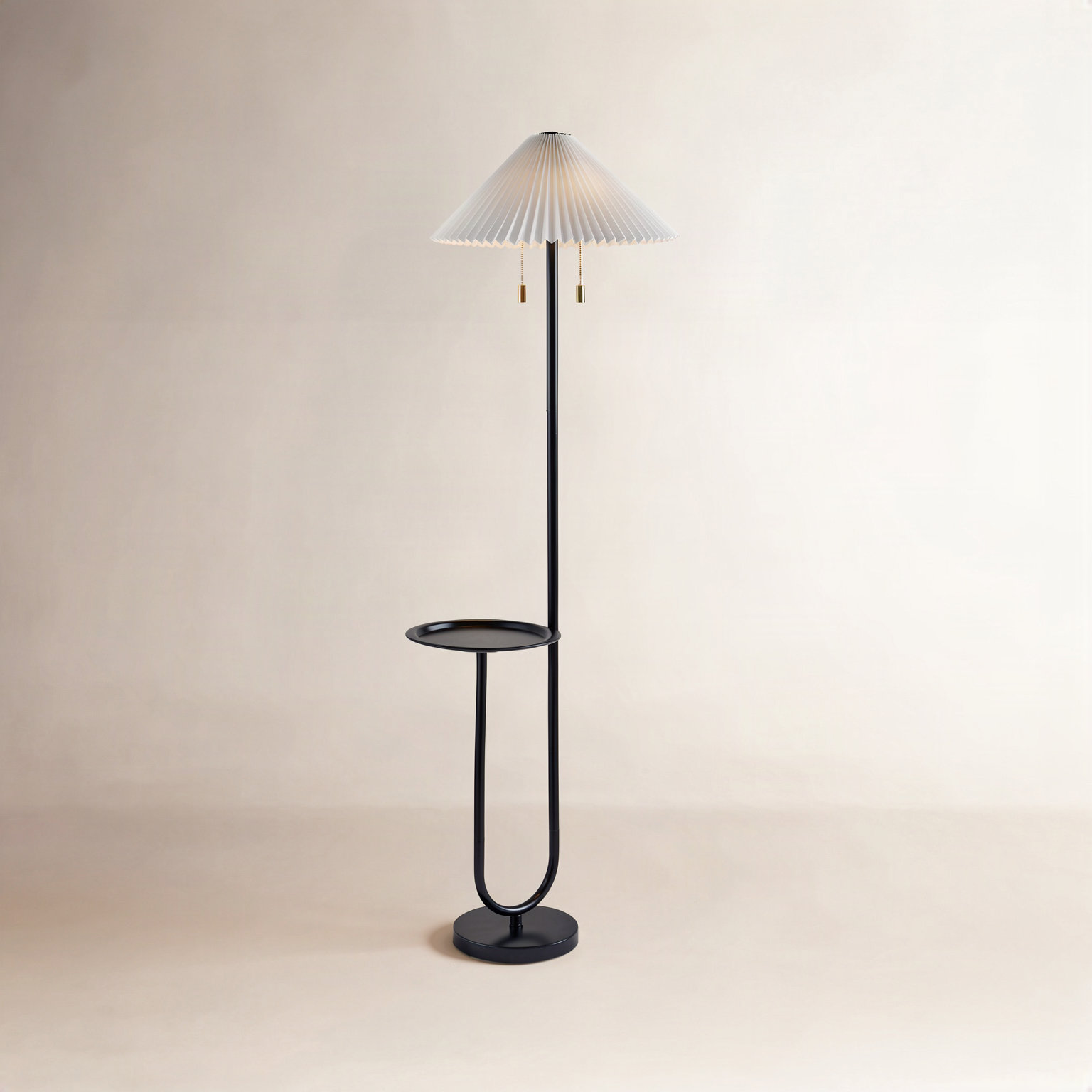Uma Shelf Floor Lamp, Black