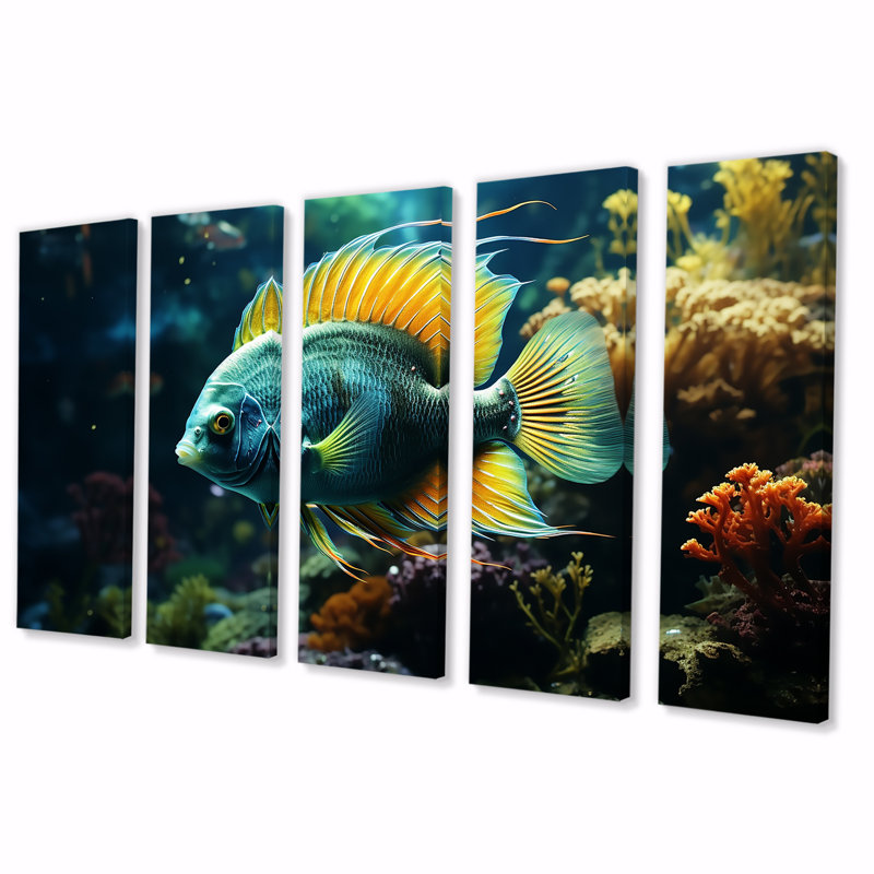 Ensemble de 5 décorations murales surréelles «Underwater World I - Butterfly Fish», H 28 po x l 60 po