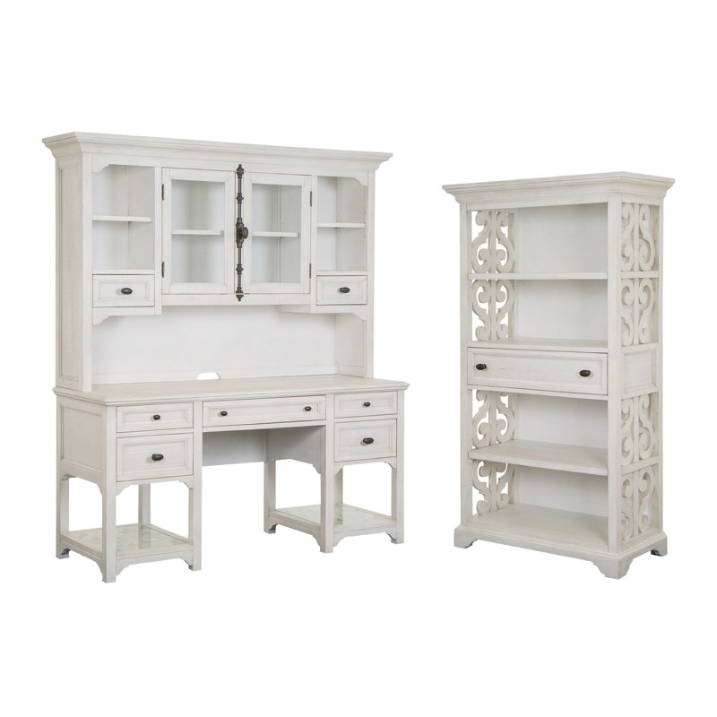 Bureau et huche avec bibliothèque