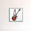 «Apphia Electric Guitare» par Alex Zeng, impression encadrée sur verre