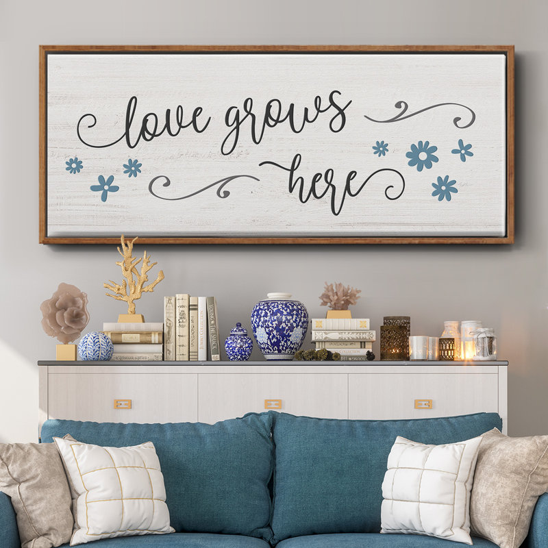 «Love Grows Here», toile encadrée, H 20 po x l 50 po