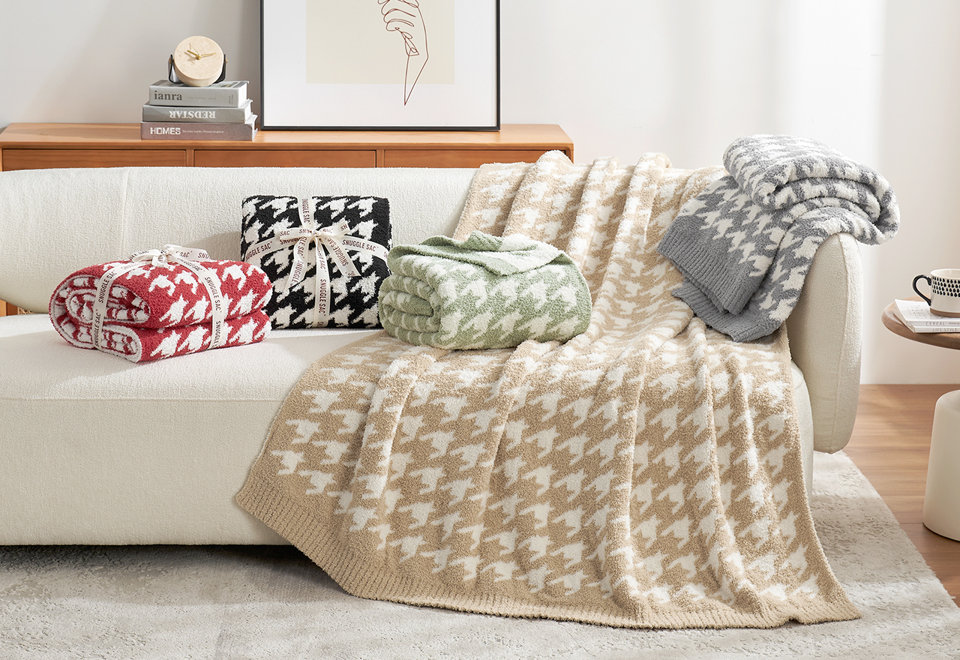 Throws & Blankets