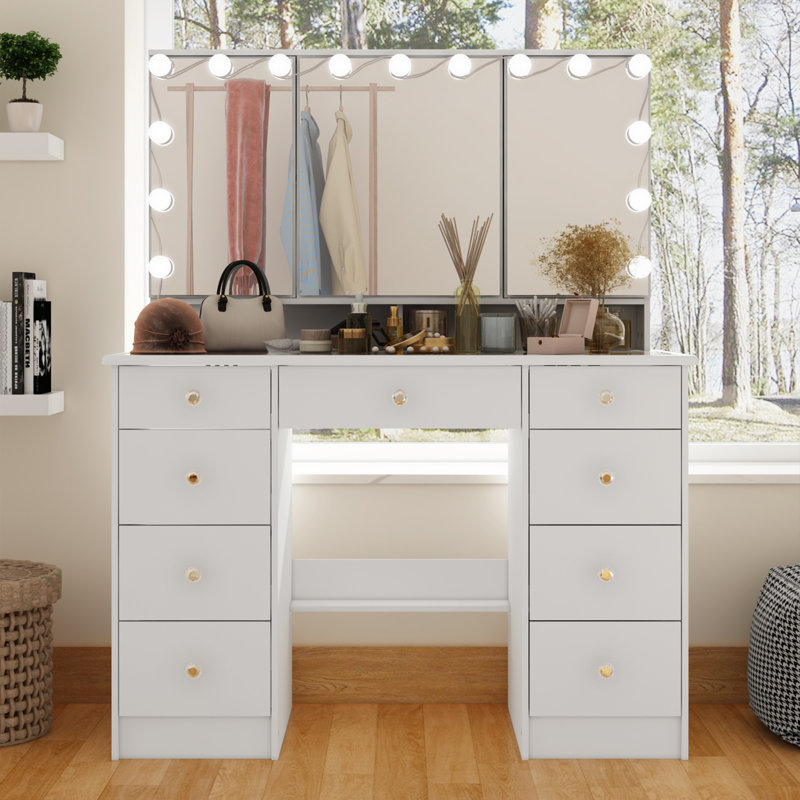 Angrand Vanity
