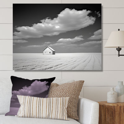 «Black and White Solitude Road I - Meadow», reproduction d'art sur toile encadrée