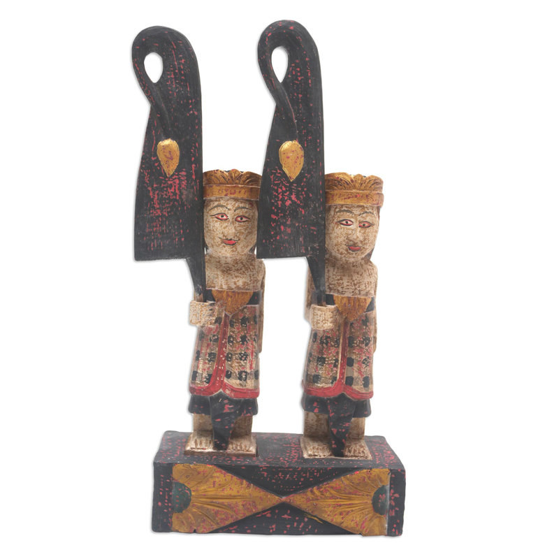 Figurines & Sculptures