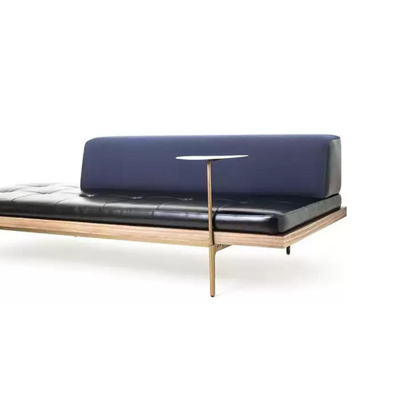 Chaises longues confortables en simili cuir avec plateau Comfy, Retour à droite