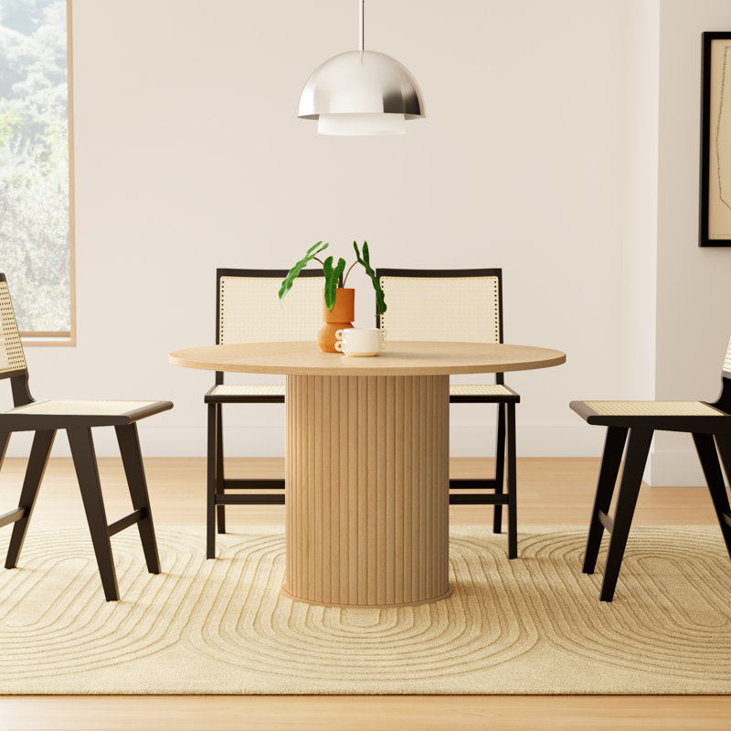 Iris 47" Pedestal Dining Table, Natural Oak