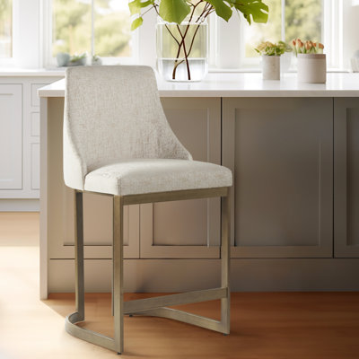 Tabouret de comptoir rembourré de 26 po de hauteur avec base en métal - Élément décoratif de cuisine moderne, accoudoirs courbés et dossier arrondi, rembourrage en mousse à haute densité, finition or antique, patins réglables