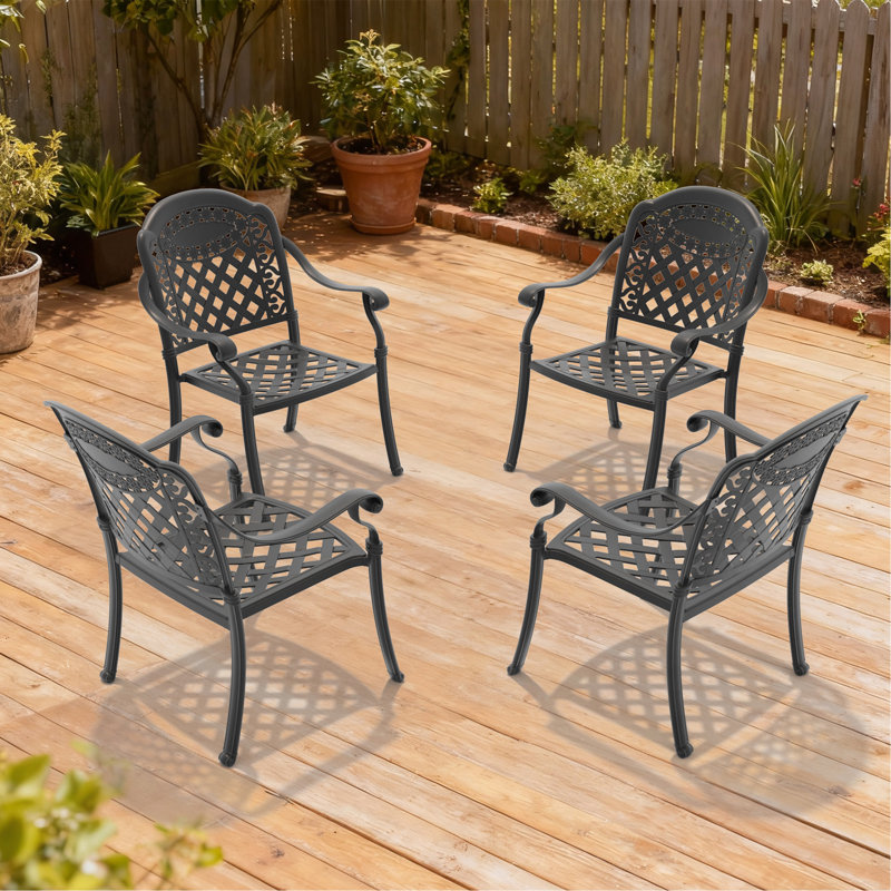 Chaise de patio en fonte d'aluminium 4 pièces avec cadre noir et coussins rouges