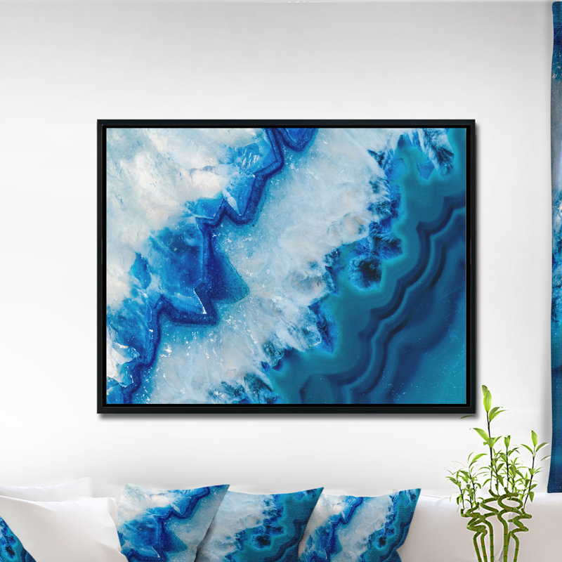 «Geode Slice Macro», art abstrait, Toile avec cadre flottant