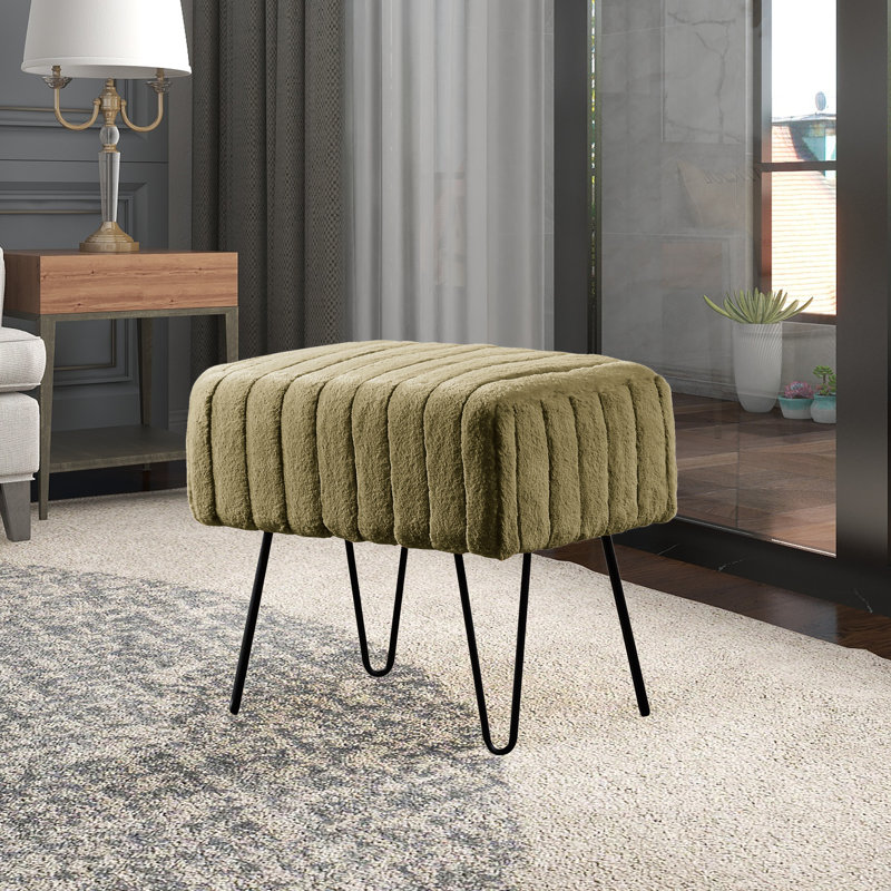 Repose-pieds standard rectangulaire de 19 po de largeur Defranco, Fausse fourrure olive