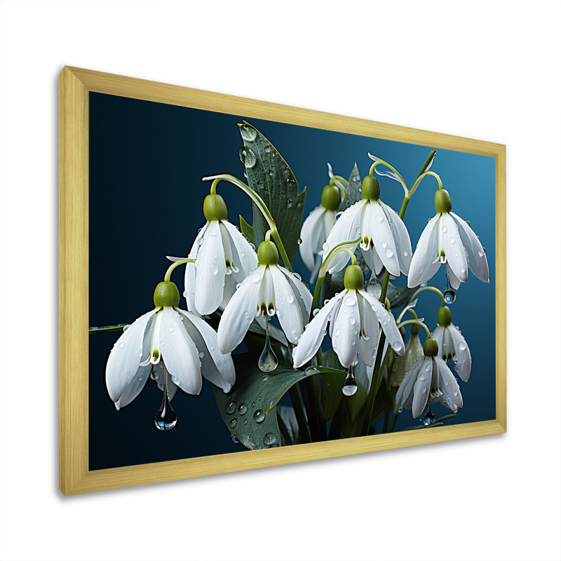 «Winter Snowdrop Flower», photographie sur toile III, H 16 po x l 32 po x P 1 po, Cadre doré simple