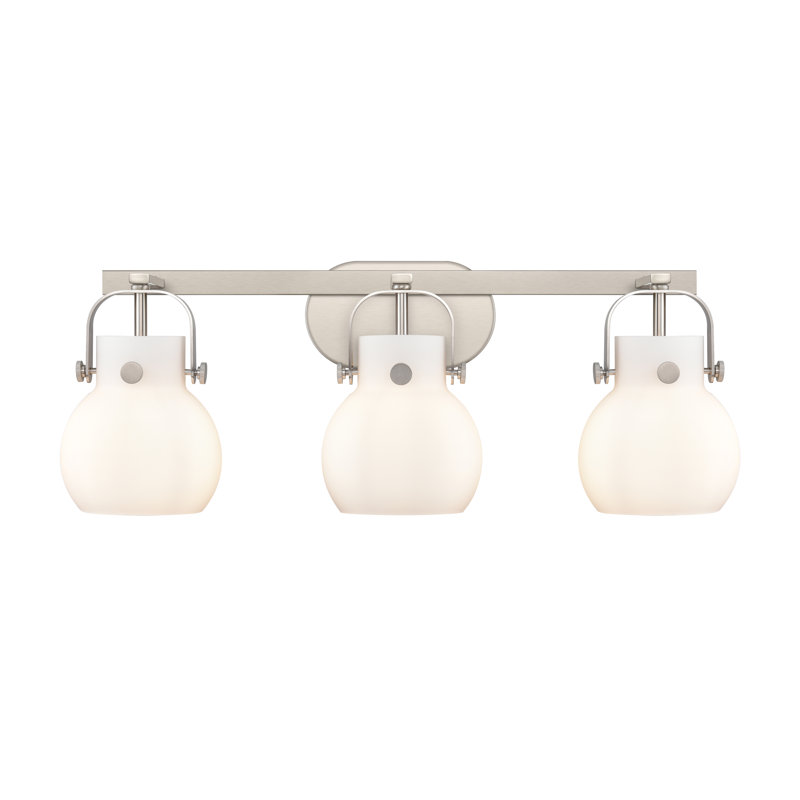 Éclairage pour meuble-lavabo mural 3 lumières 6 po Skerry, Blanc, Nickel satiné