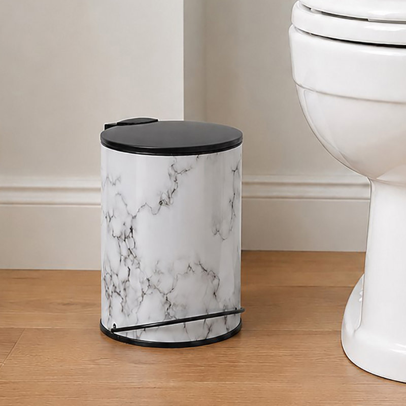 Petite poubelle de salle de bain Carrara Noir avec couvercle, 0,8 gallon, aspect marbre