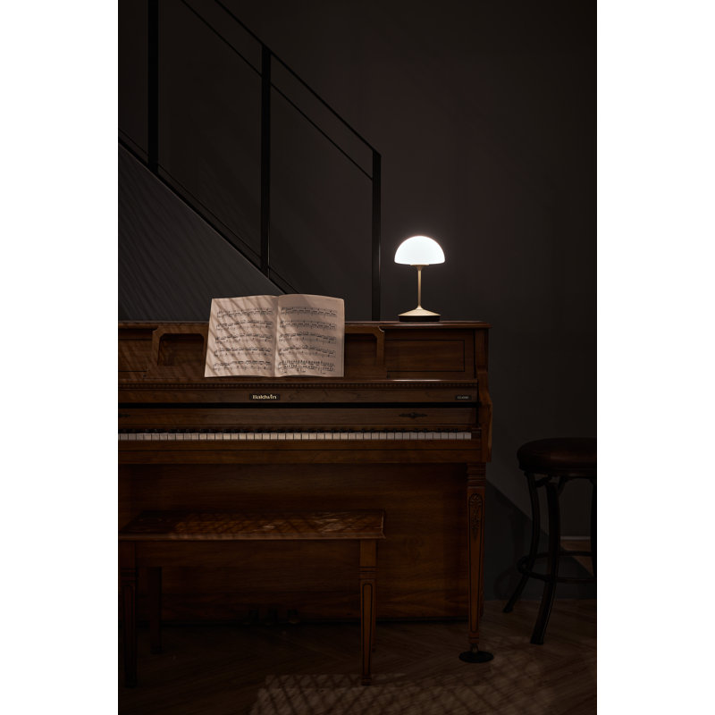 Pensee LED Table Lamp, Champagne Gold