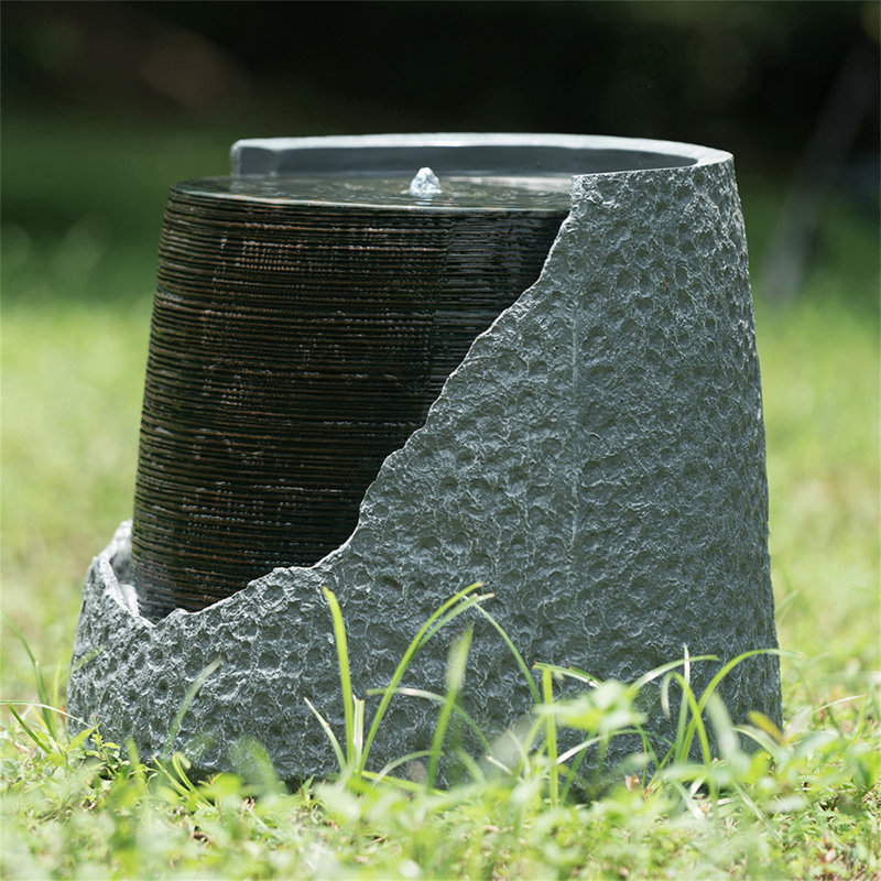 Fontaine d'intérieur et d'extérieur en polyrésine, H 17,9 po x l 19,7 po x P 19,7 po