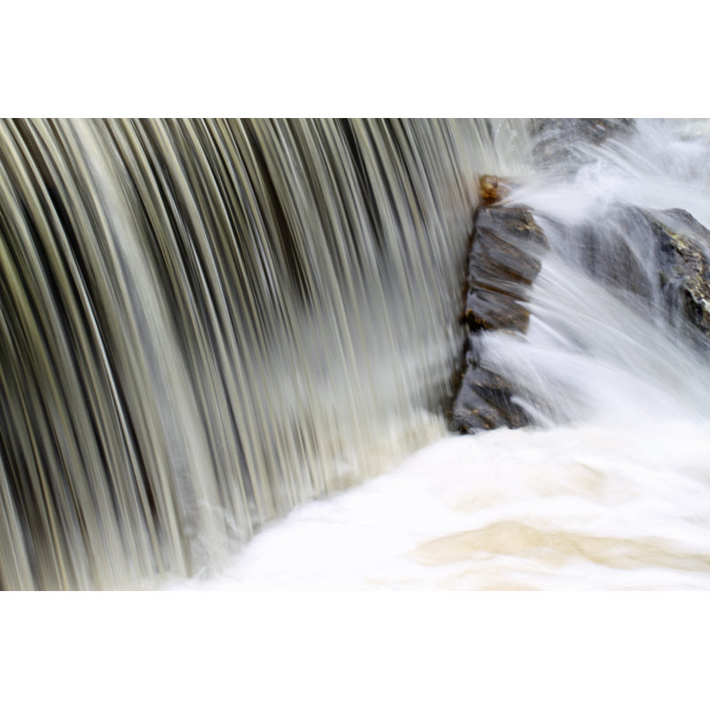 Torrent par Brendanhunter, H 12 po x l 18 po