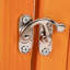 Lapin orange avec grand intérieur - plateaux amovibles et spacieux amovibles, cage de toit imperméable et roulante, plateaux spacieux et pratiques