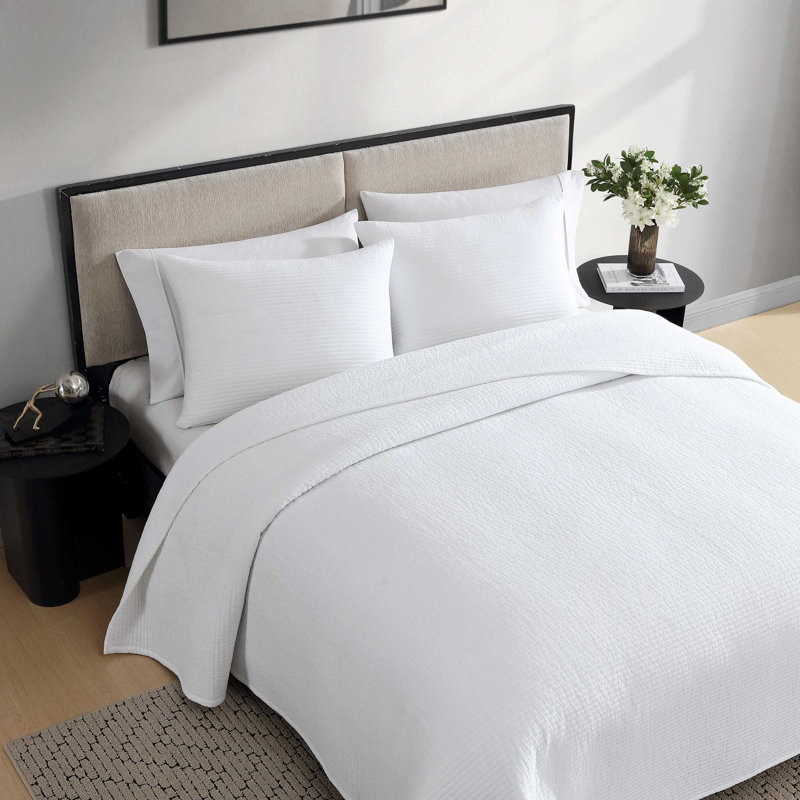 Vera Wang Cotton Voile Solid White Quilt Set, Queen Quilt + 2 Standard Shams