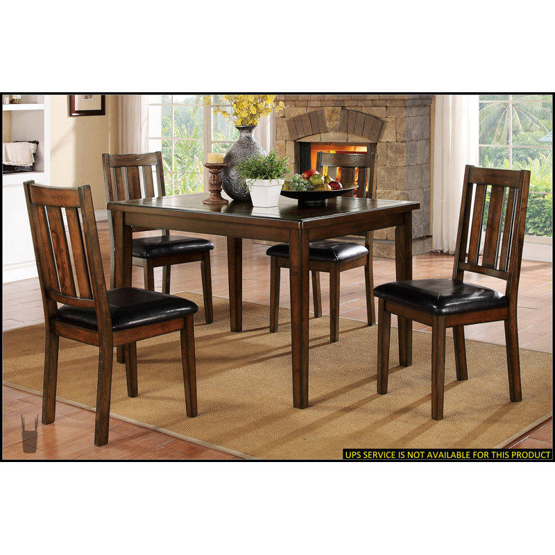 Ensemble de salle à manger 5 pièces au fini cerisier foncé foncé avec 4 chaises en similicuir noir, mobilier de cuisine durable et élégant