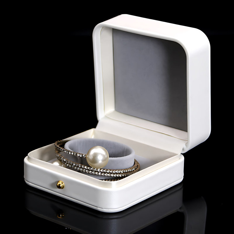 Boîte à bijoux +