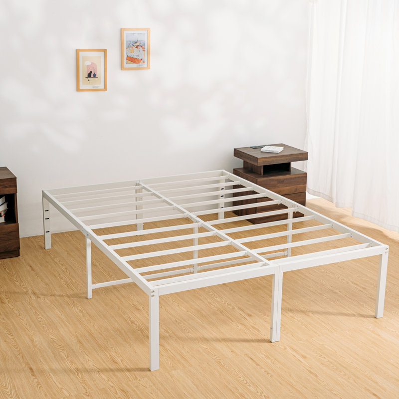 Structure de lit en acier blanc 18 po Briese, Grand lit