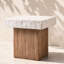 Table de bout carrée en faux travertin, table de bout à piédestal en grain de bois, vestibule de salon intérieur rustique moderne