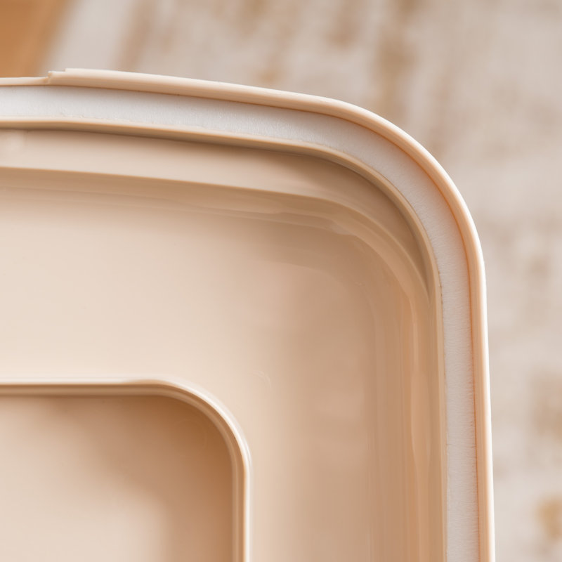 Translucent Airtight Plastic Pet Food Storage Container with Lid and Casters
