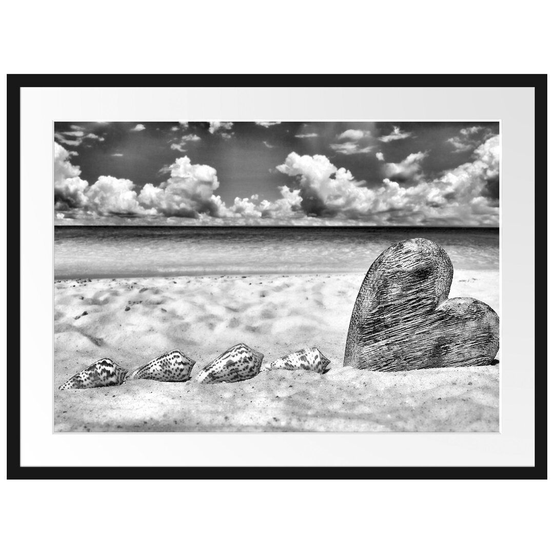 Gerahmtes Poster Sandstrand mit Muscheln