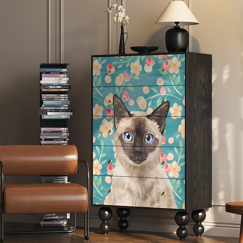 Armoire décorative française moderne