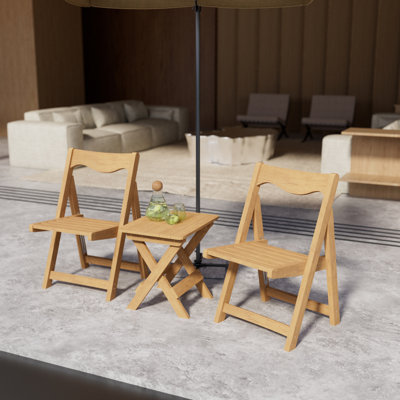 Bistro pliable avec hanches avec 2 chaises et une table rectangulaire, comme pour les meubles de patio
