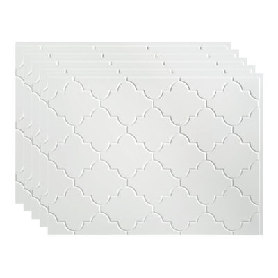 FASÄDE Monaco Decorative Vinyl 18in x 24in Backsplash Panel