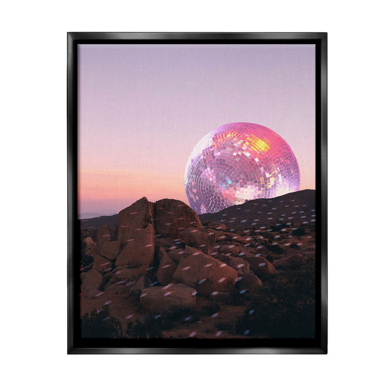 «Surreal Disco Landscape Floater Frame» par Lil 'Rue sur, H 31 po x l 25 po, Cadre flottant noir de jais