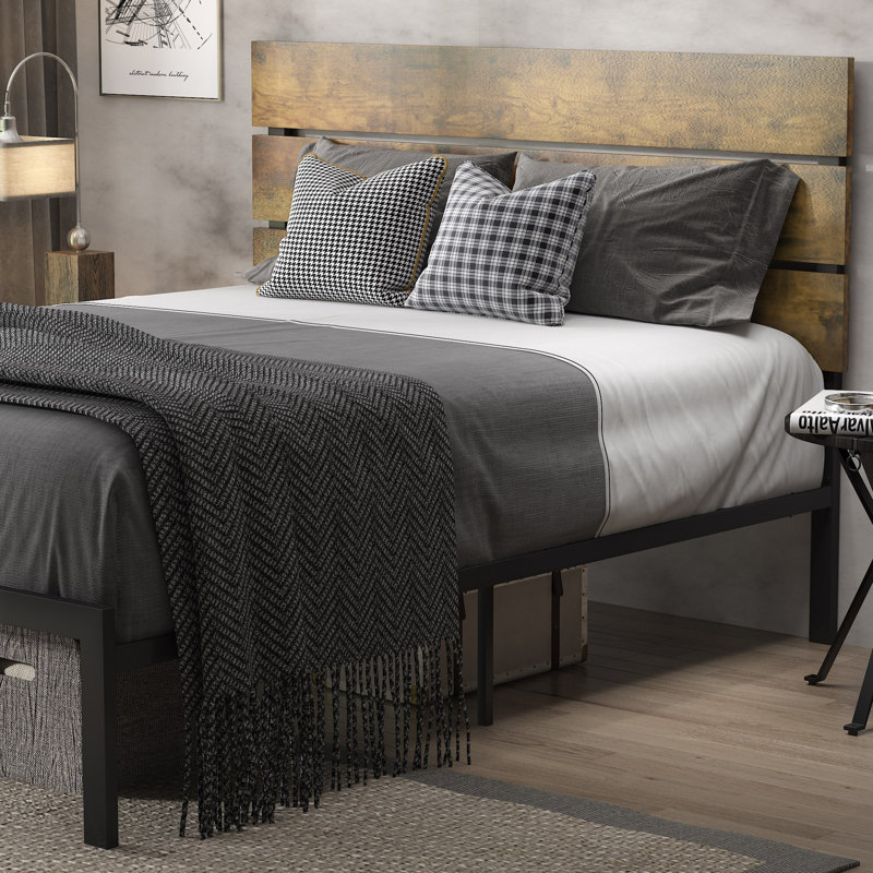 Base de lit plateforme en métal Paloma avec tête de lit en bois, aucun sommier nécessaire, Double, Brun