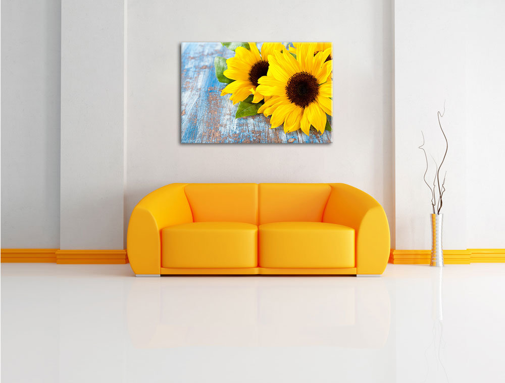 Leinwandbild Lovely Sunflowers auf Holztisch