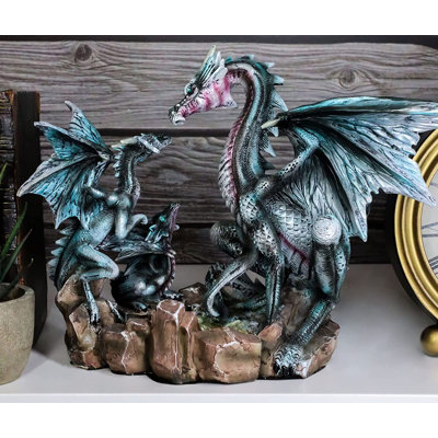 Figurine mère dragon avec bébés dragons