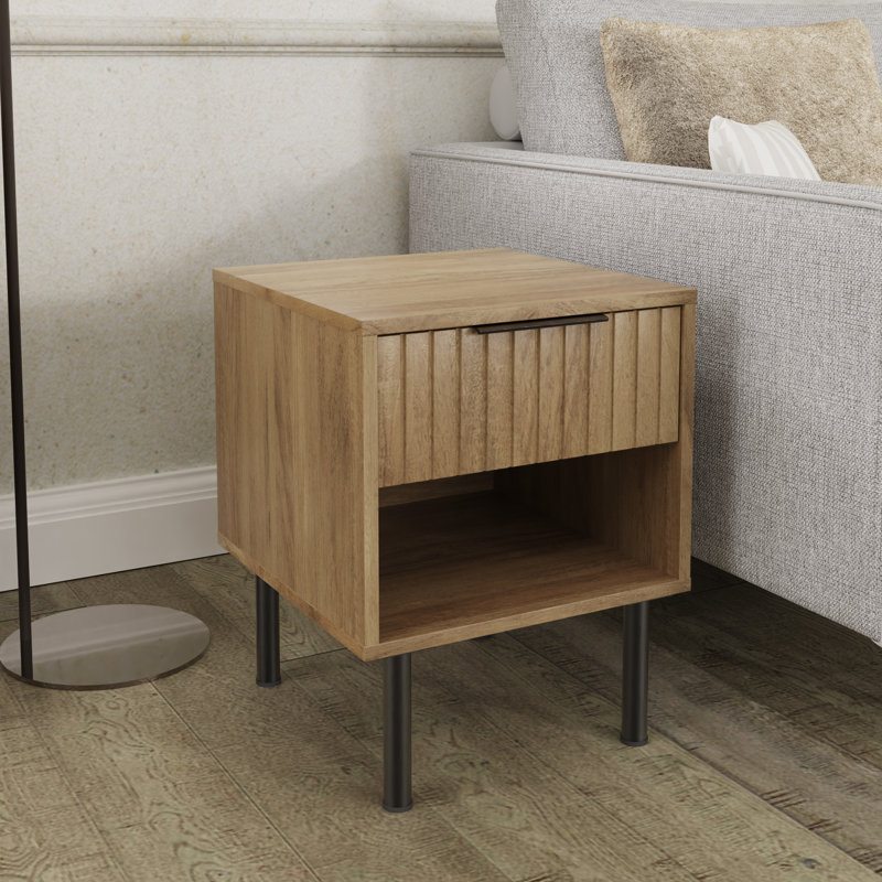 Nervata Living End Table, Oak, Black