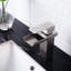 Élégance moderne polyvalente à contrôle de l'eau pour une utilisation quotidienne dans la salle de bain