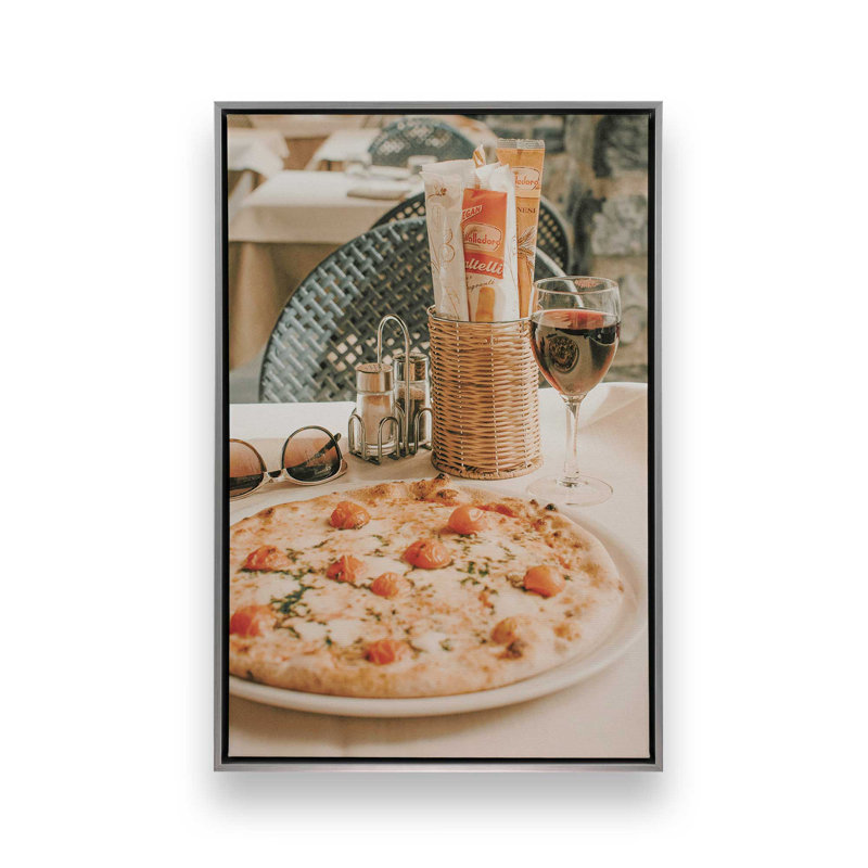 «Italian Indulgence», reproduction sur toile tendue 30 po x 20 po, Cadre flottant en chrome poli