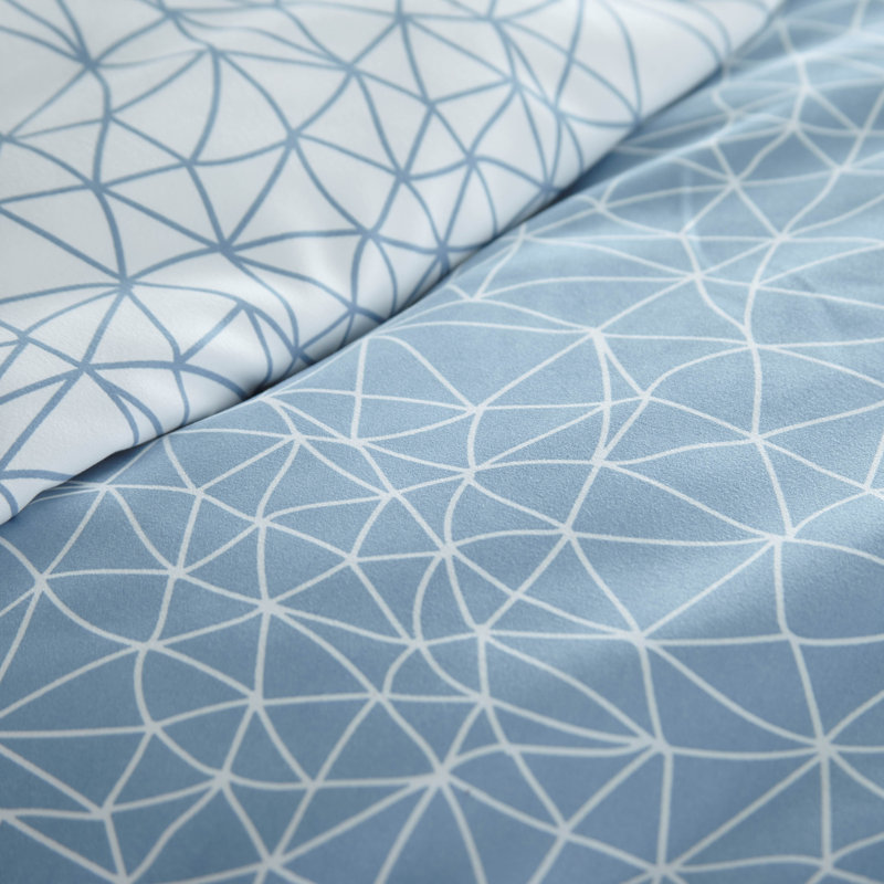 Southshore Fine Linens Geometric Maze Reversible Duvet Cover Set in Blue, 100 GSM Double-Brushed Microfiber Geometric Bedding with Zipper Closure and Corner Ties, 1 Duvet Cover and 2 King Pillow Shams, King / California King