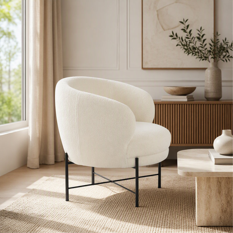 Chaise d'appoint contemporaine en métal noir et tissu sherpa blanc