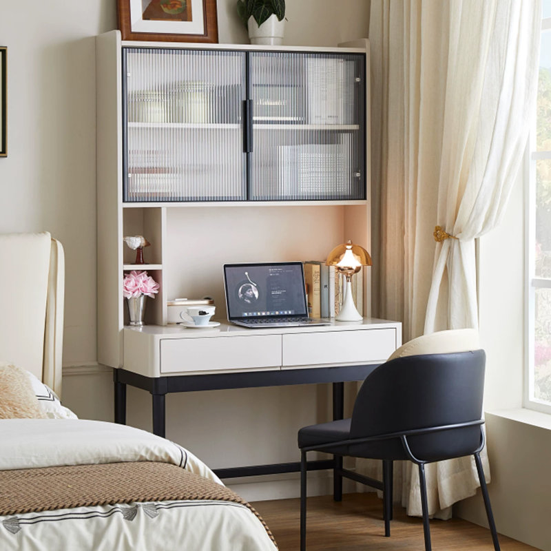 Bureau et bibliothèque pratiques de style moderne