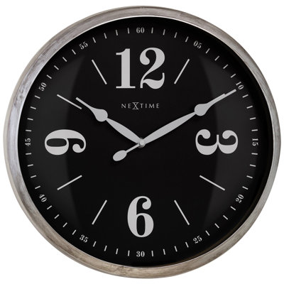 Horloge murale en métal 