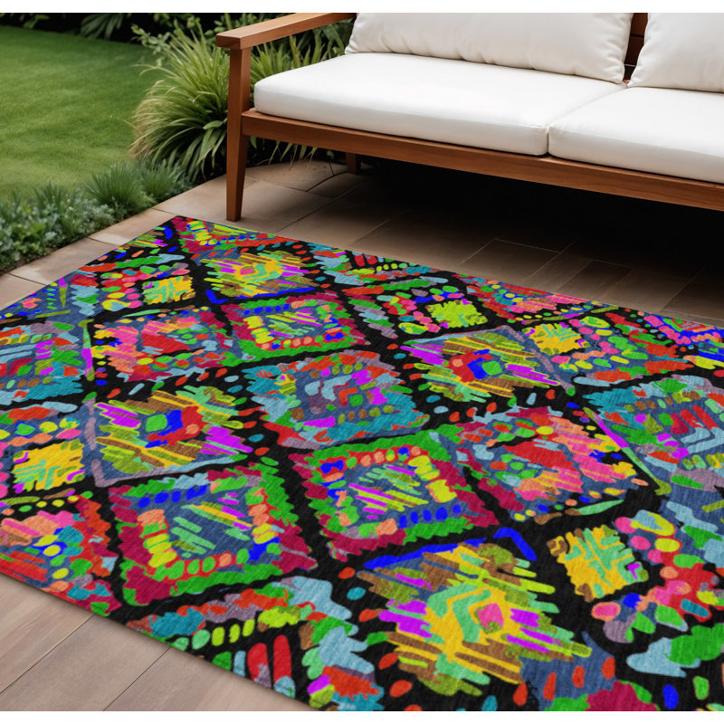 Tapis extérieur lavable à motif géométrique noir, jaune et vert 10 pi x 14 pi