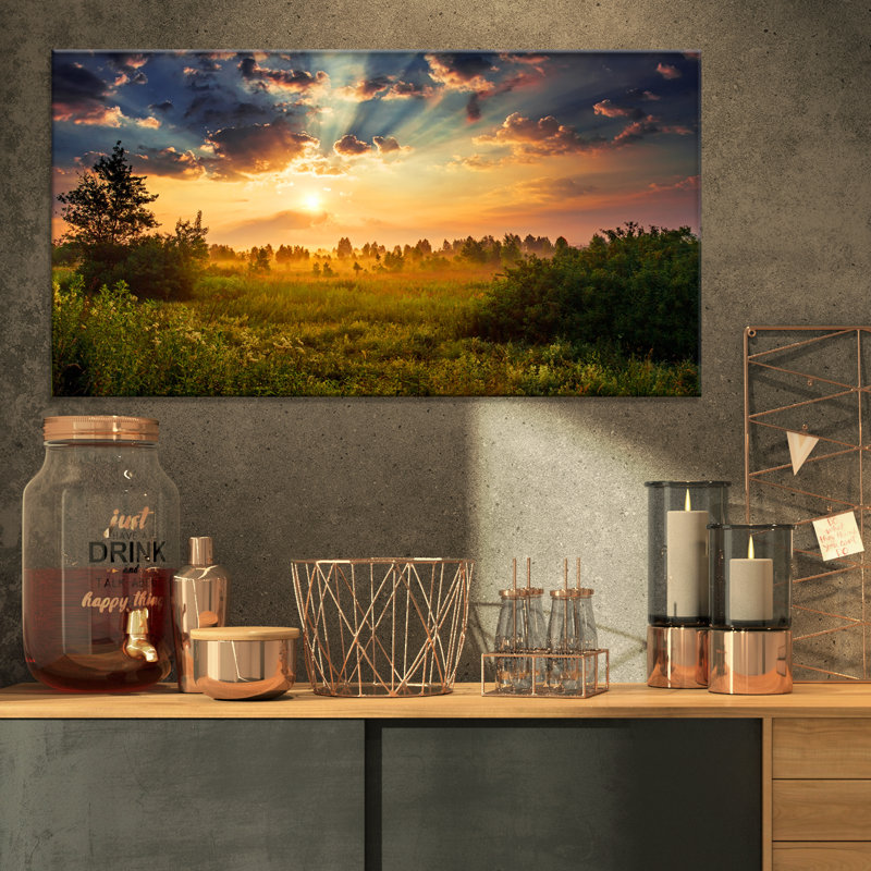 «Dawn in a Meadow», reproduction de photo sur toile tendue, H 32 po x l 16 po x P 1 po