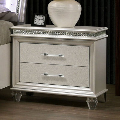 Table de chevet 2 tiroirs blanc perle, avec accents en cristal et pieds en plastique, base en métal