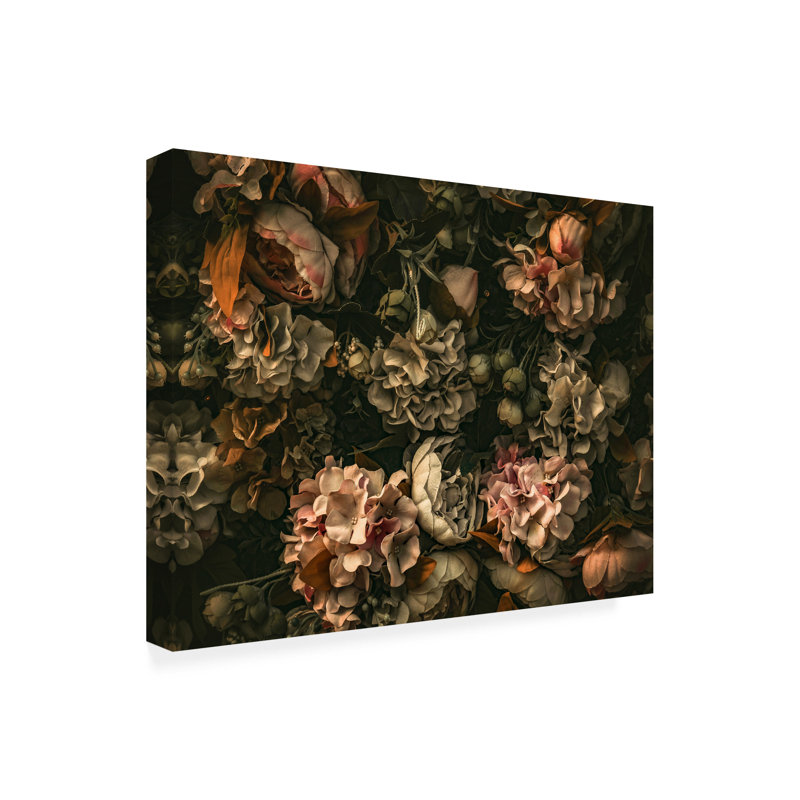 Impression florale foncée sur toile par Incado, H 14 po x l 19 po x P 2 po
